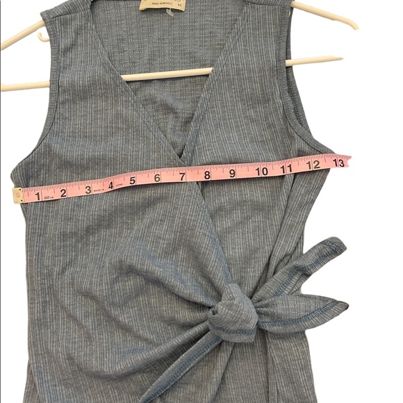 Love Wins Blue sz XS Top Deep V- Neck NWT Sleeveless Ribbed Knot Detail Modest - Picture 8 of 14